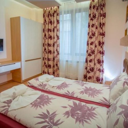 High Tech - Luxurious Apartment София Экстерьер фото