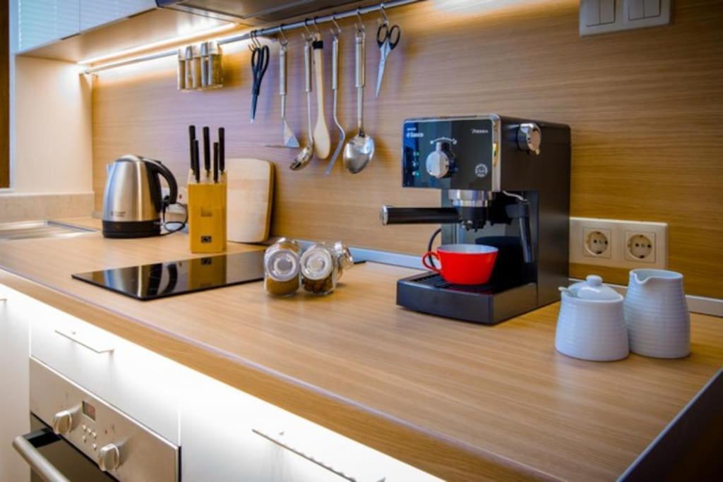 High Tech - Luxurious Apartment София Экстерьер фото