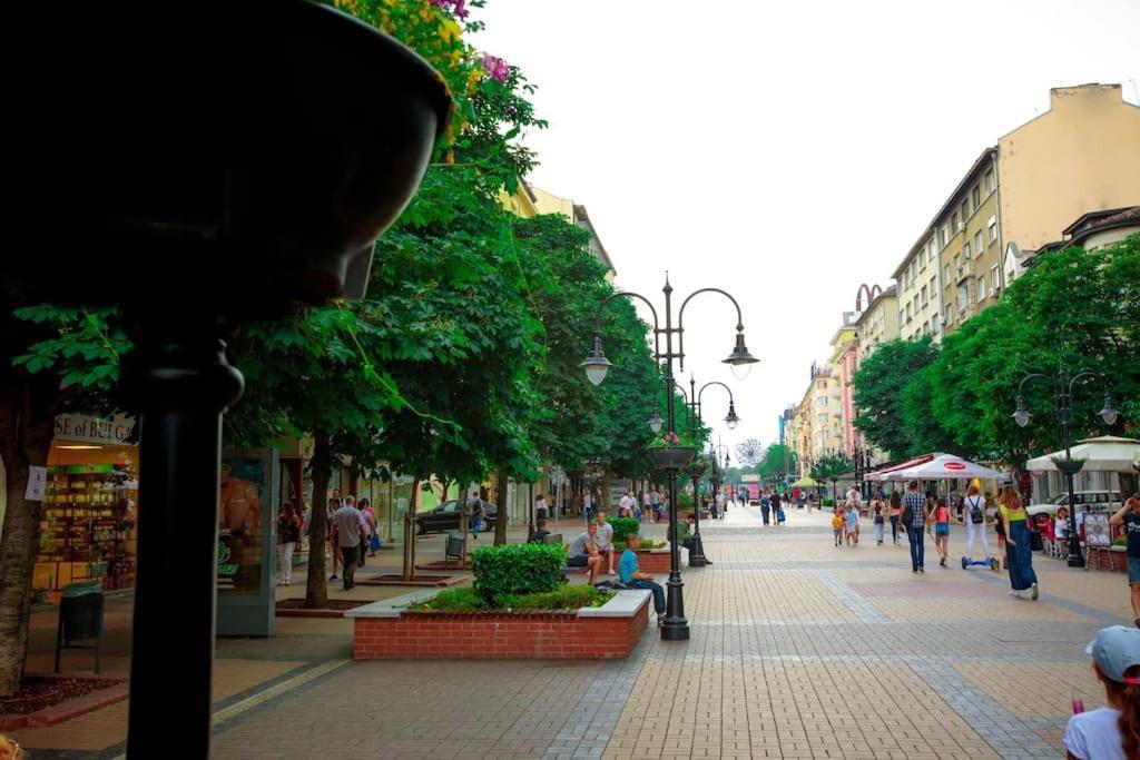 High Tech - Luxurious Apartment София Экстерьер фото